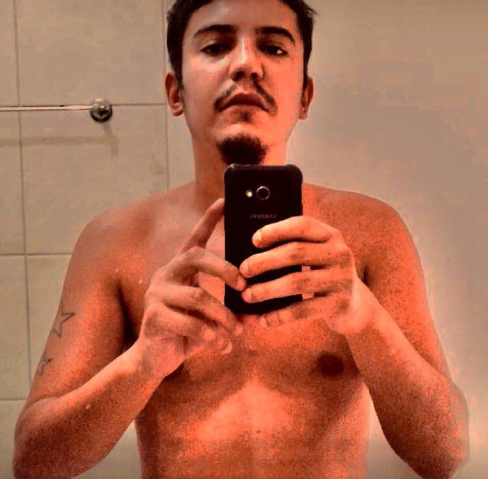 “ Sem Camisa HotBody “