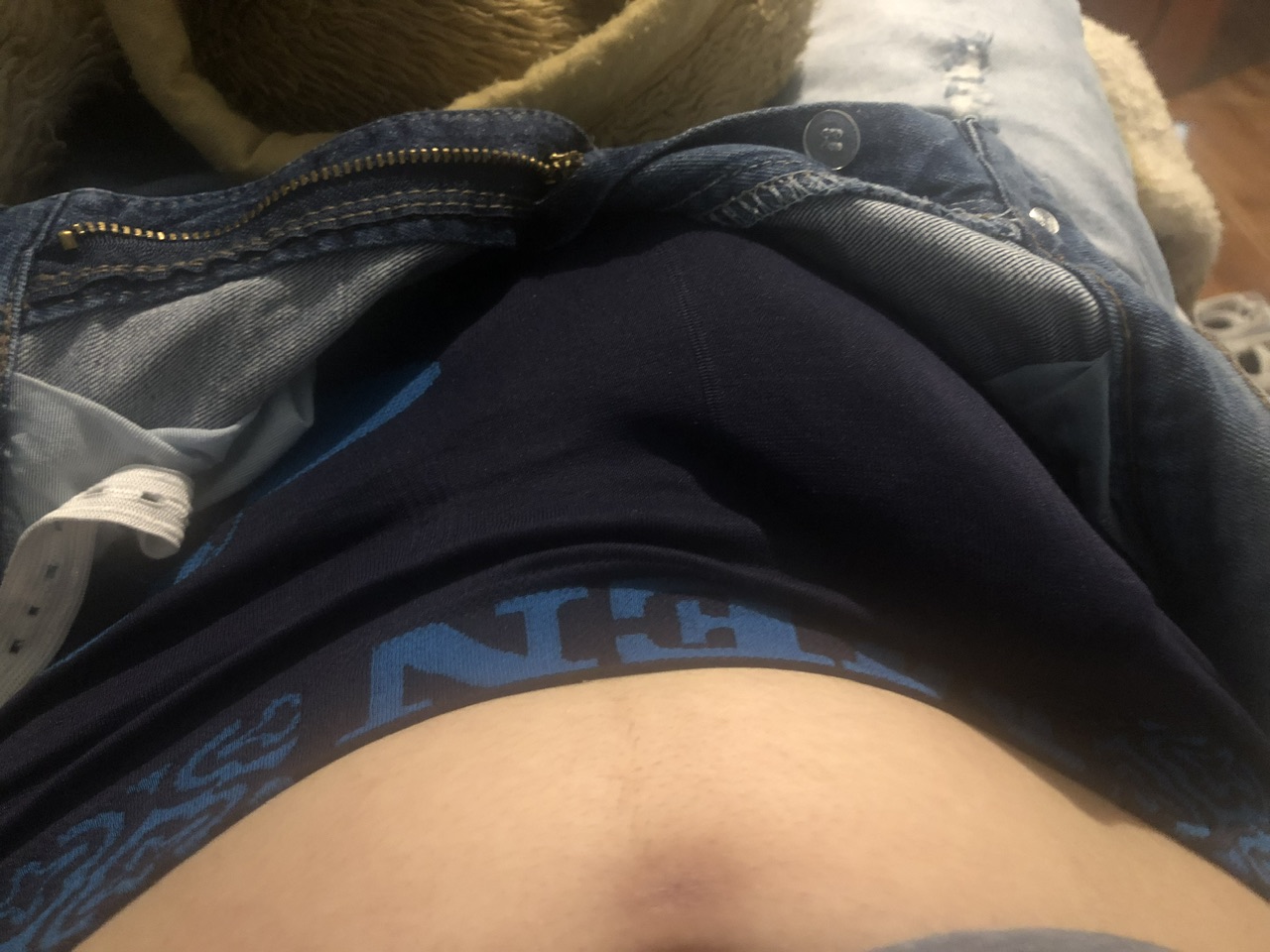 -18, me chama no privado… +55 41 98772-1025